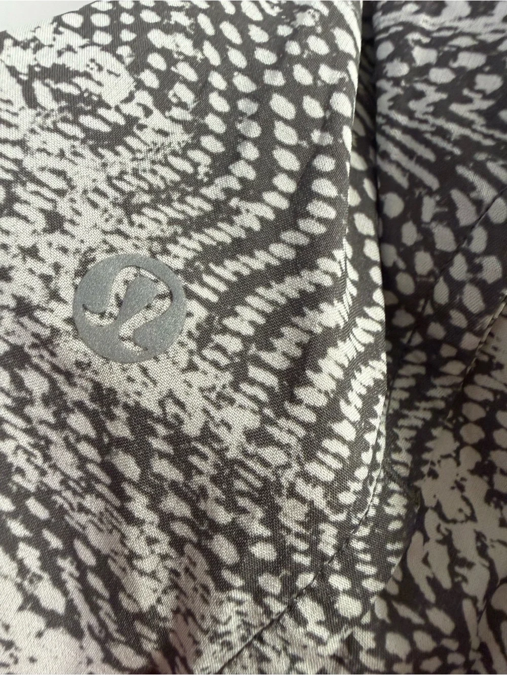 lululemon athletica lightweight athletic